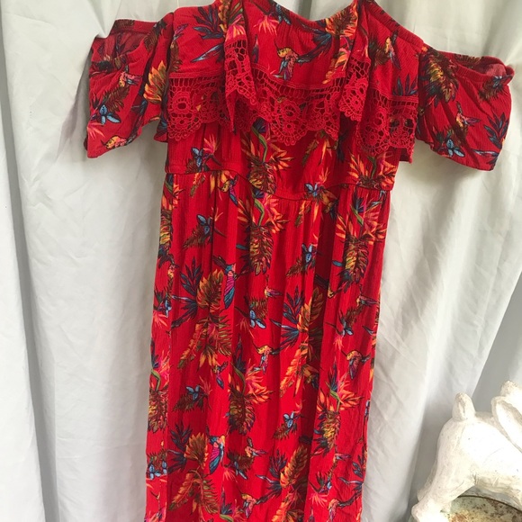 NWOT off the shoulder/cold shoulder maxi dress - Picture 1 of 3